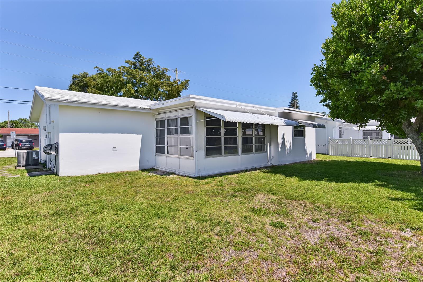 2521 N Cypress Road, Pompano Beach FL 33064 photo 5