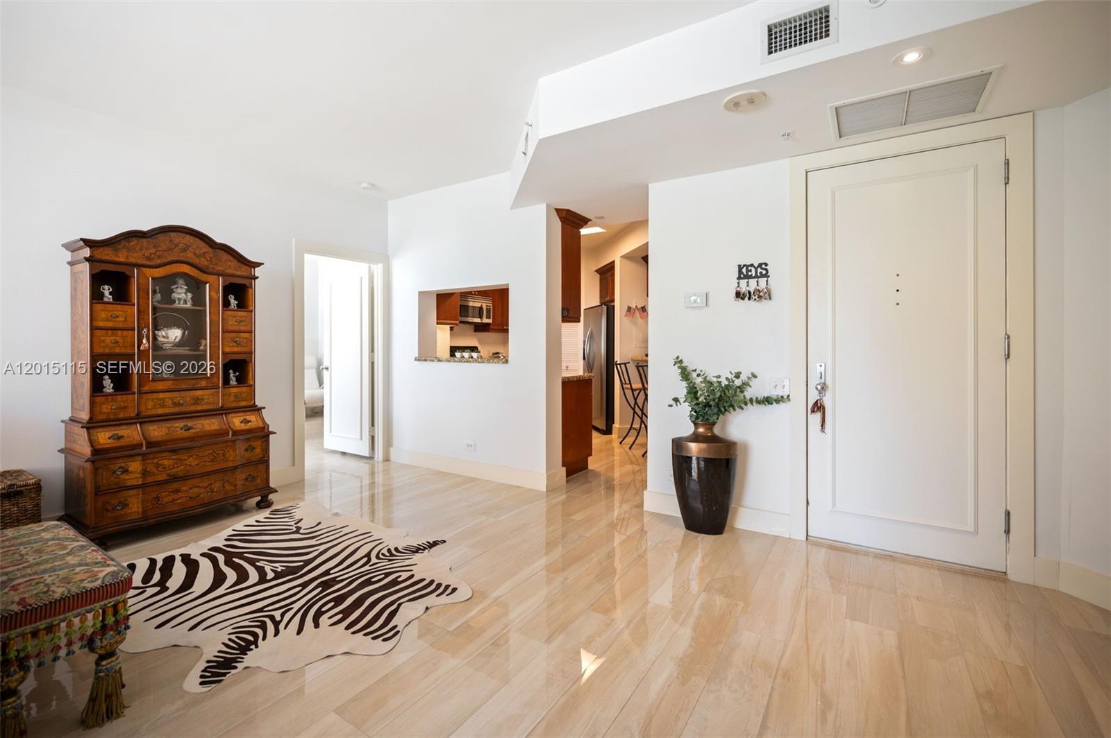 888 Brickell Key Dr # 609, Miami FL 33131 photo 5