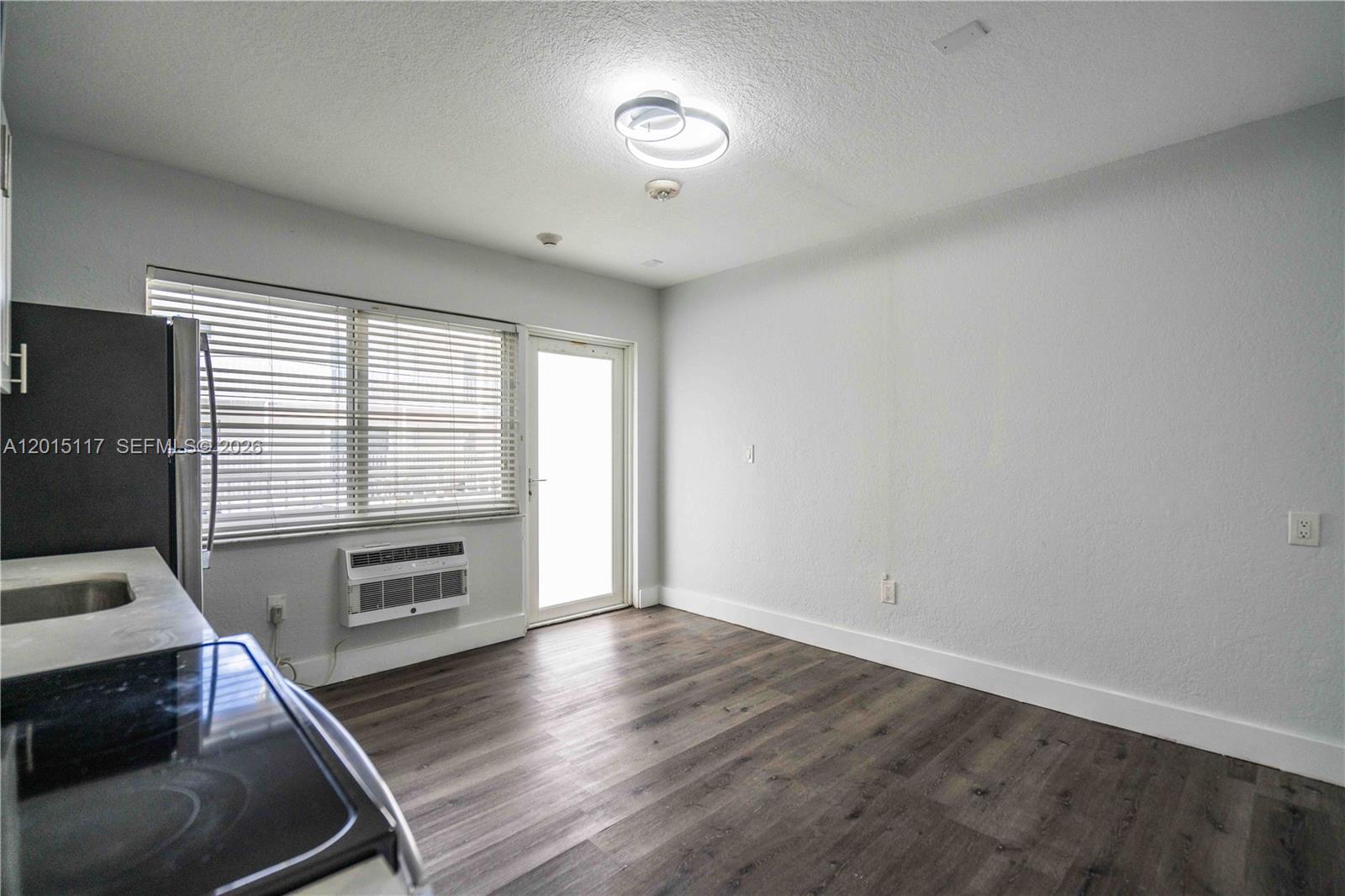 1940 Biarritz Dr # 24, Miami Beach FL 33141 photo 5