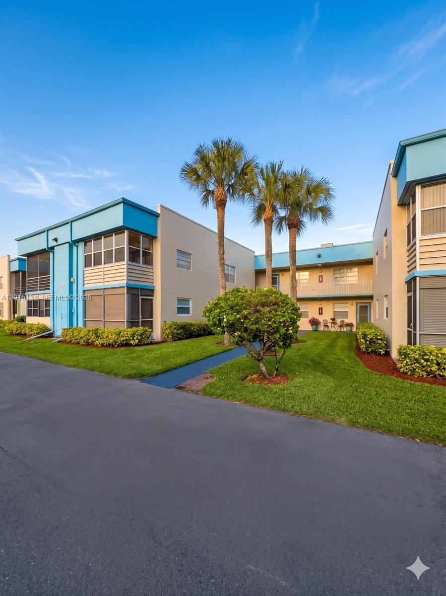 416 Burgundy I # I, Delray Beach FL 33484 photo 3