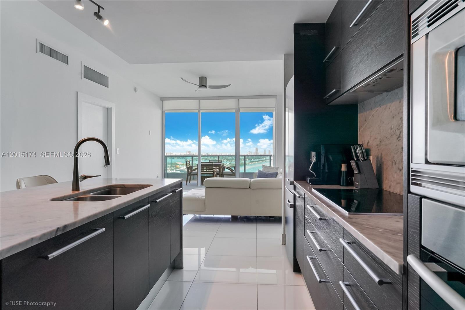 900 Biscayne Blvd # 3407, Miami FL 33132 photo 4