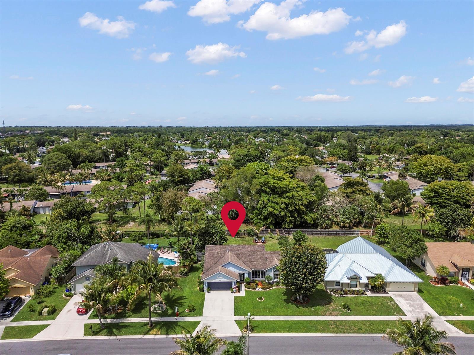 118 Royal Pine Circle N, Royal Palm Beach FL 33411 photo 2