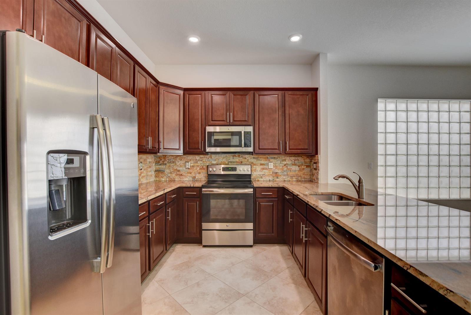 8835 Sandy Creek Way, Lake Worth FL 33467 photo 3