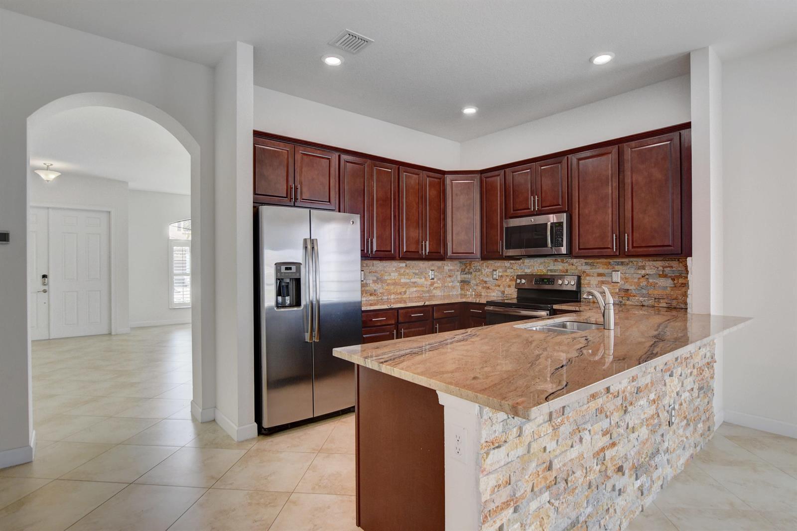 8835 Sandy Creek Way, Lake Worth FL 33467
