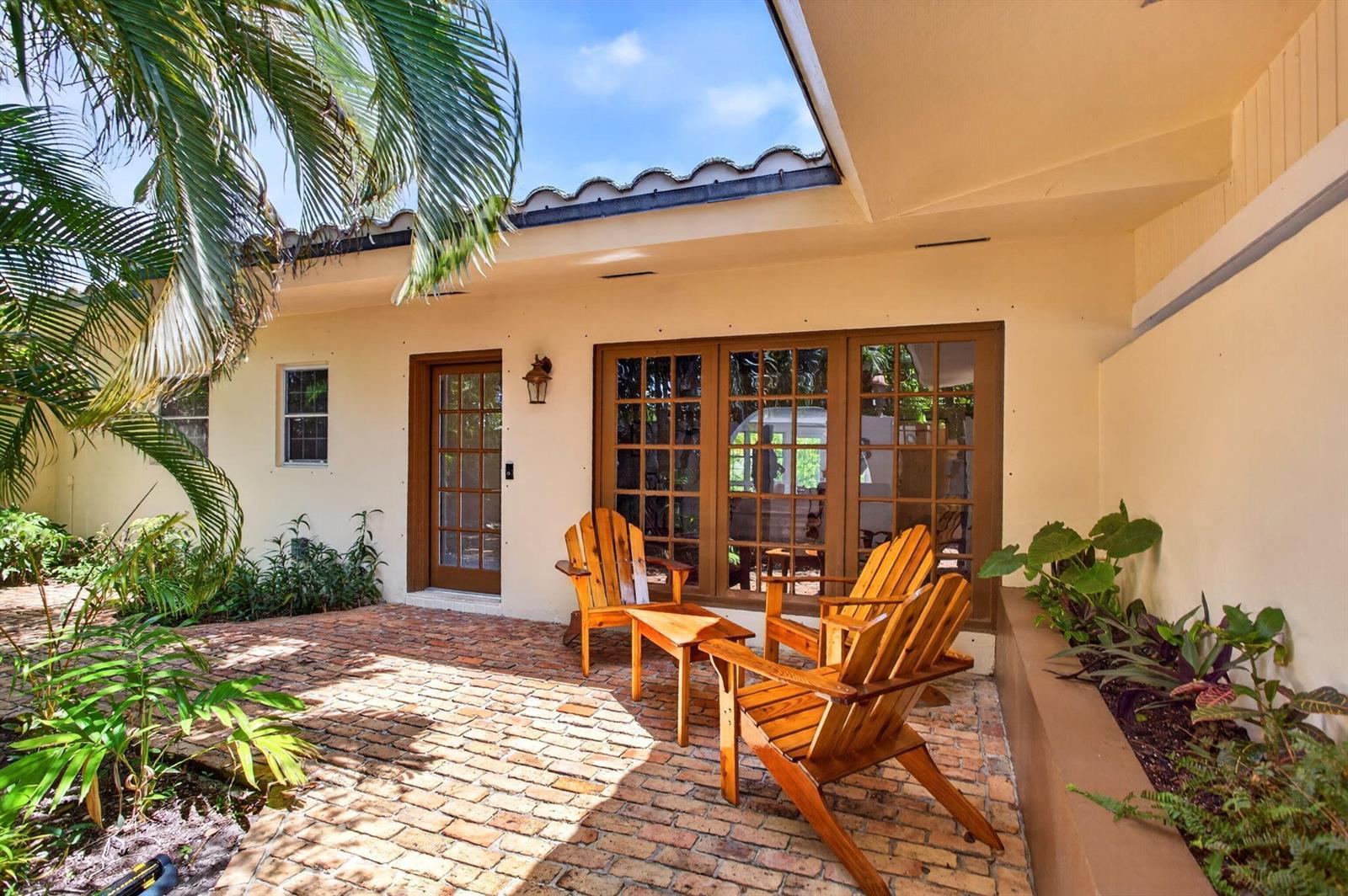 581 SE 11th Street, Pompano Beach FL 33060 photo 4