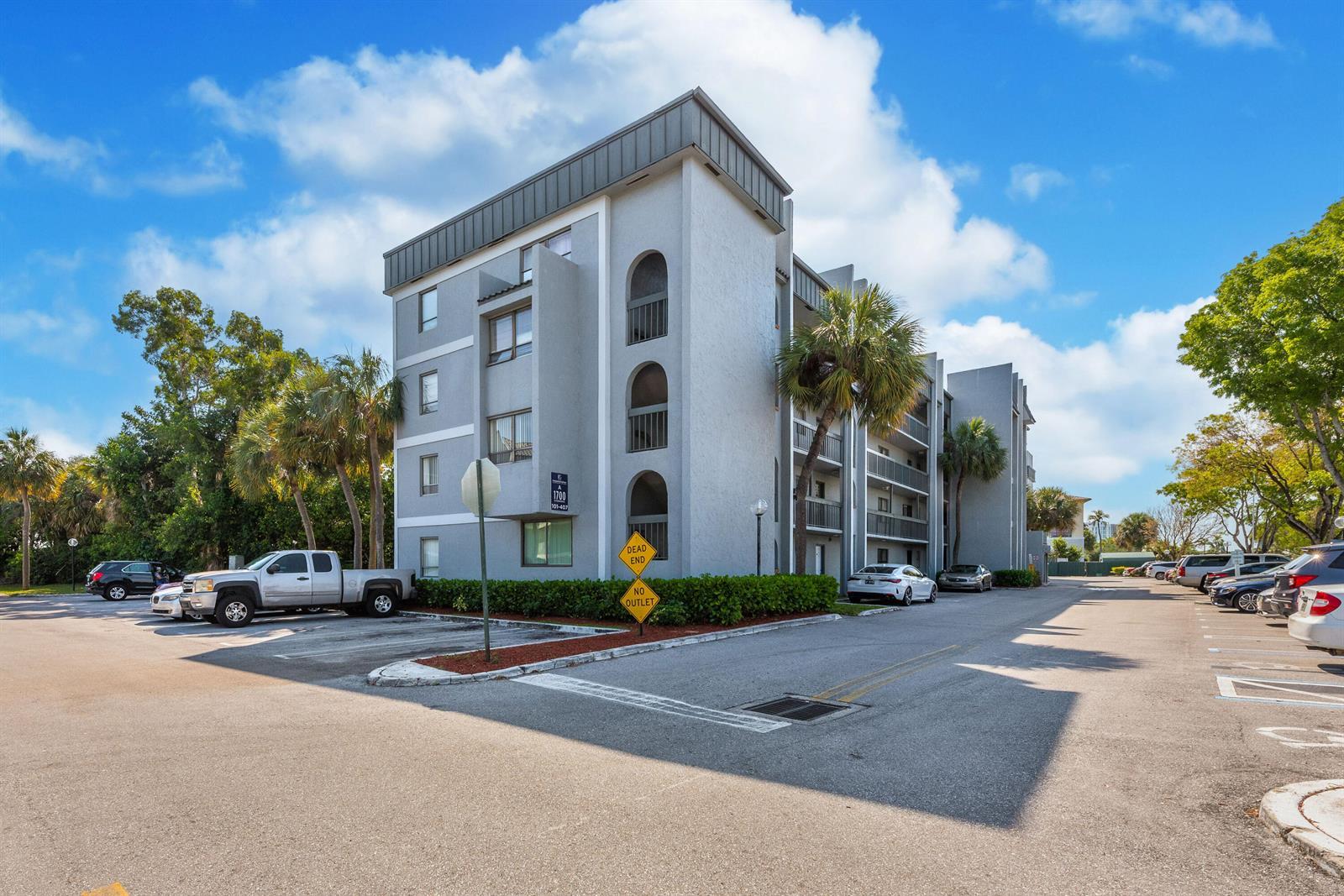 1700 N Congress # 302, West Palm Beach FL 33401
