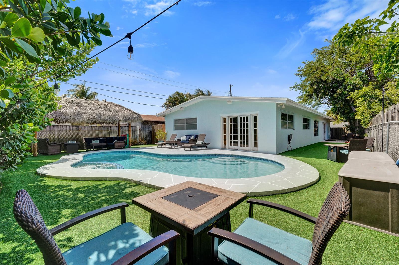 1208 NE 7th Street, Pompano Beach FL 33060 photo 2