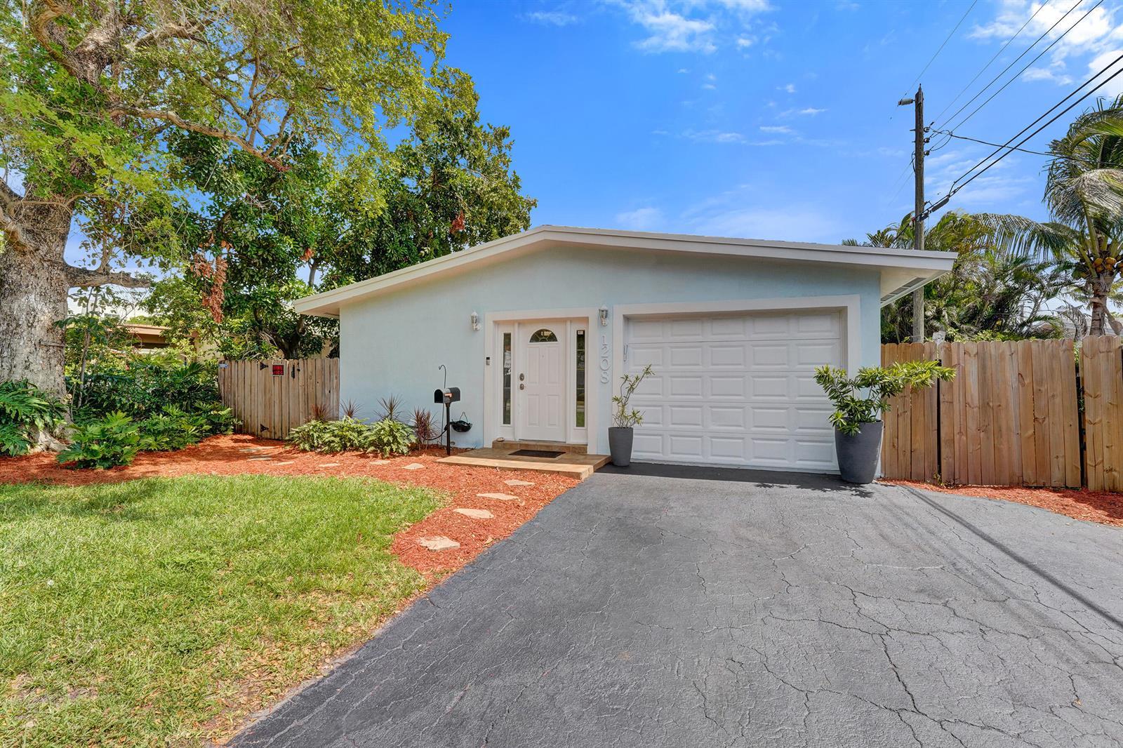 1208 NE 7th Street, Pompano Beach FL 33060 photo 4