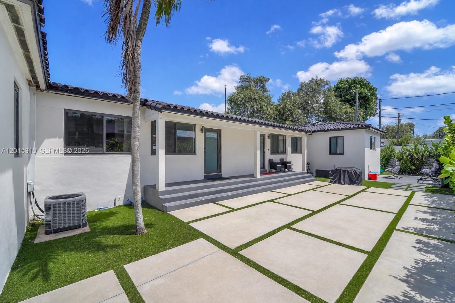 621 SW 33rd Ave # 621, Miami FL 33135 photo 2
