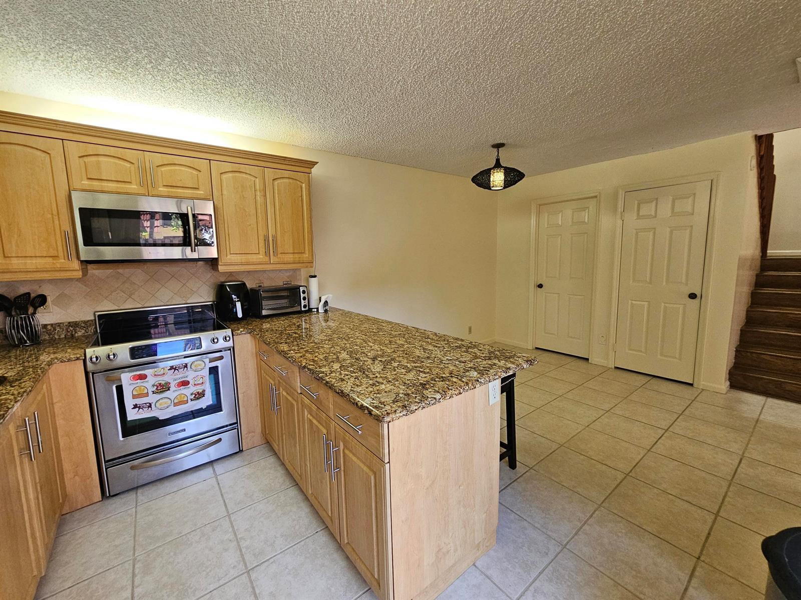 9982 NW 6th Court, Plantation FL 33324 photo 4