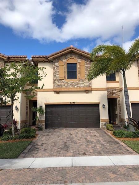 9575 Town Parc Circle N, Parkland FL 33076