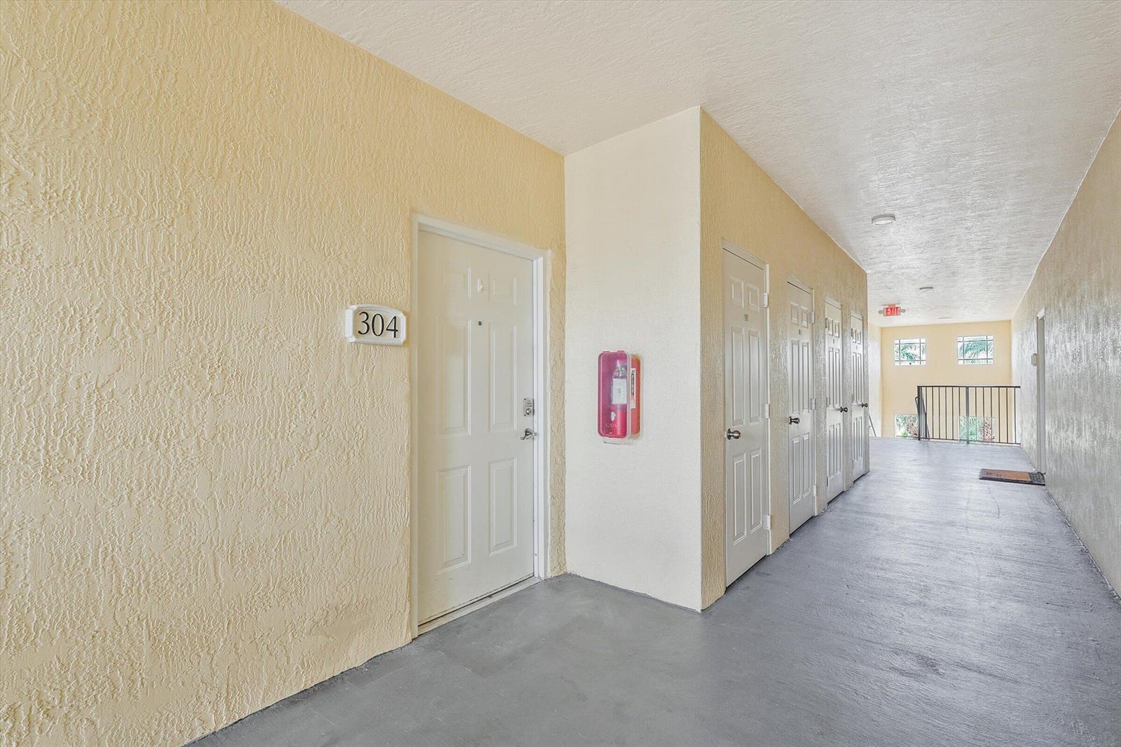 2813 Grande Parkway # 304, Palm Beach Gardens FL 33410 photo 3