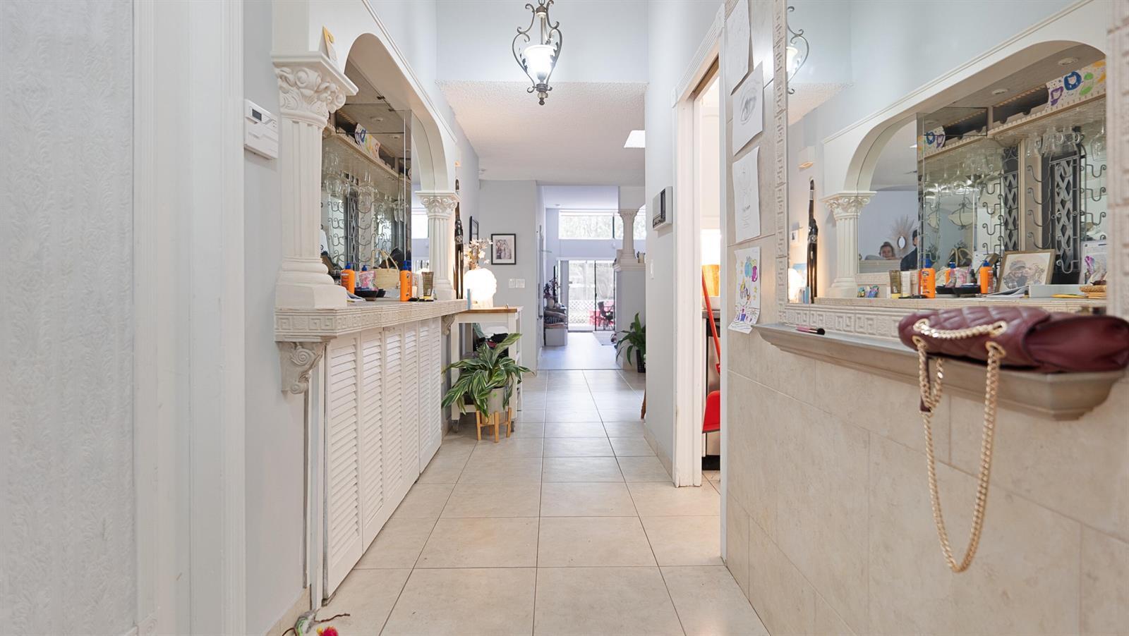 6680 Canary Palm Circle, Boca Raton FL 33433 photo 4