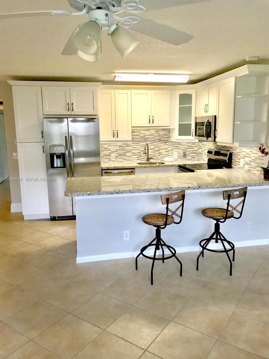 86 Mansfield C, Boca Raton FL 33434 photo 2