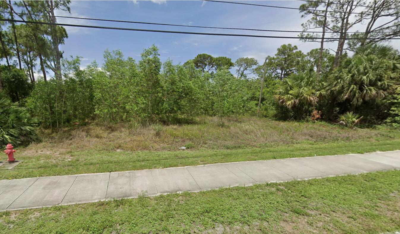 325 NW Prima Vista Boulevard, Port St. Lucie FL 34983 photo 2