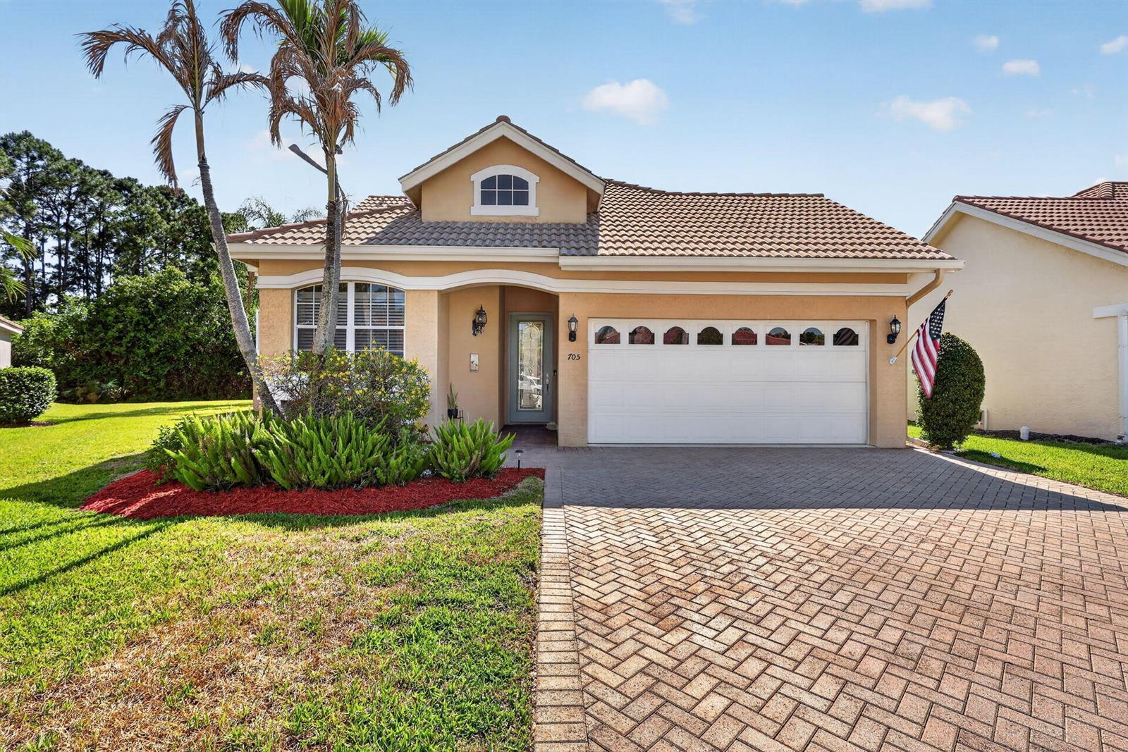 705 SW Andros Cove, Port St. Lucie FL 34986 photo 2
