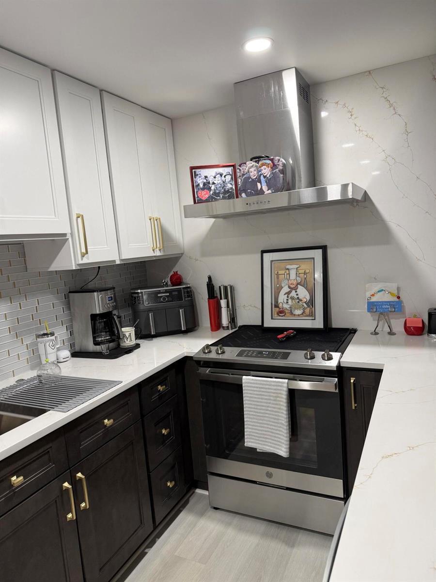 1066 Ainslie # 1066, Boca Raton FL 33434 photo 2