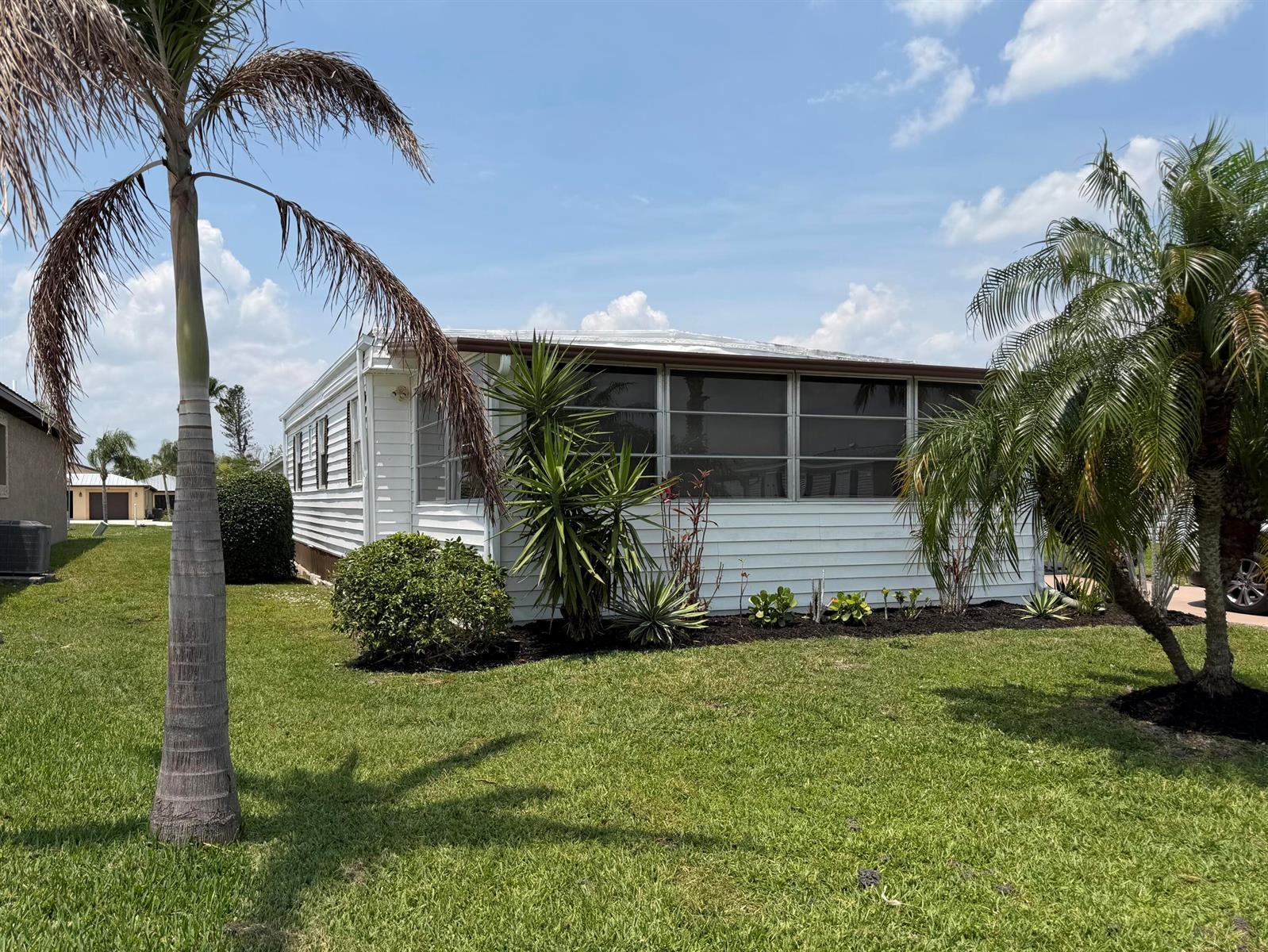 52 Huarte Way, Port St. Lucie FL 34952