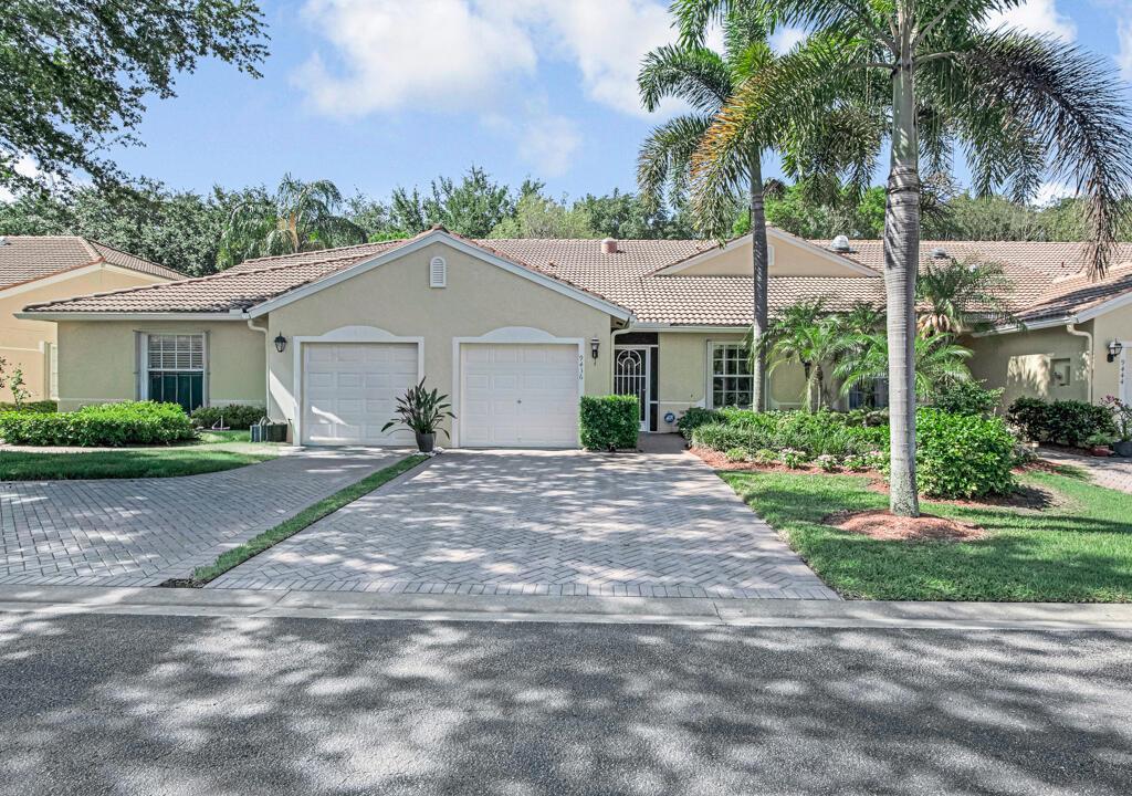 9436 Swansea Lane, West Palm Beach FL 33411 photo 2