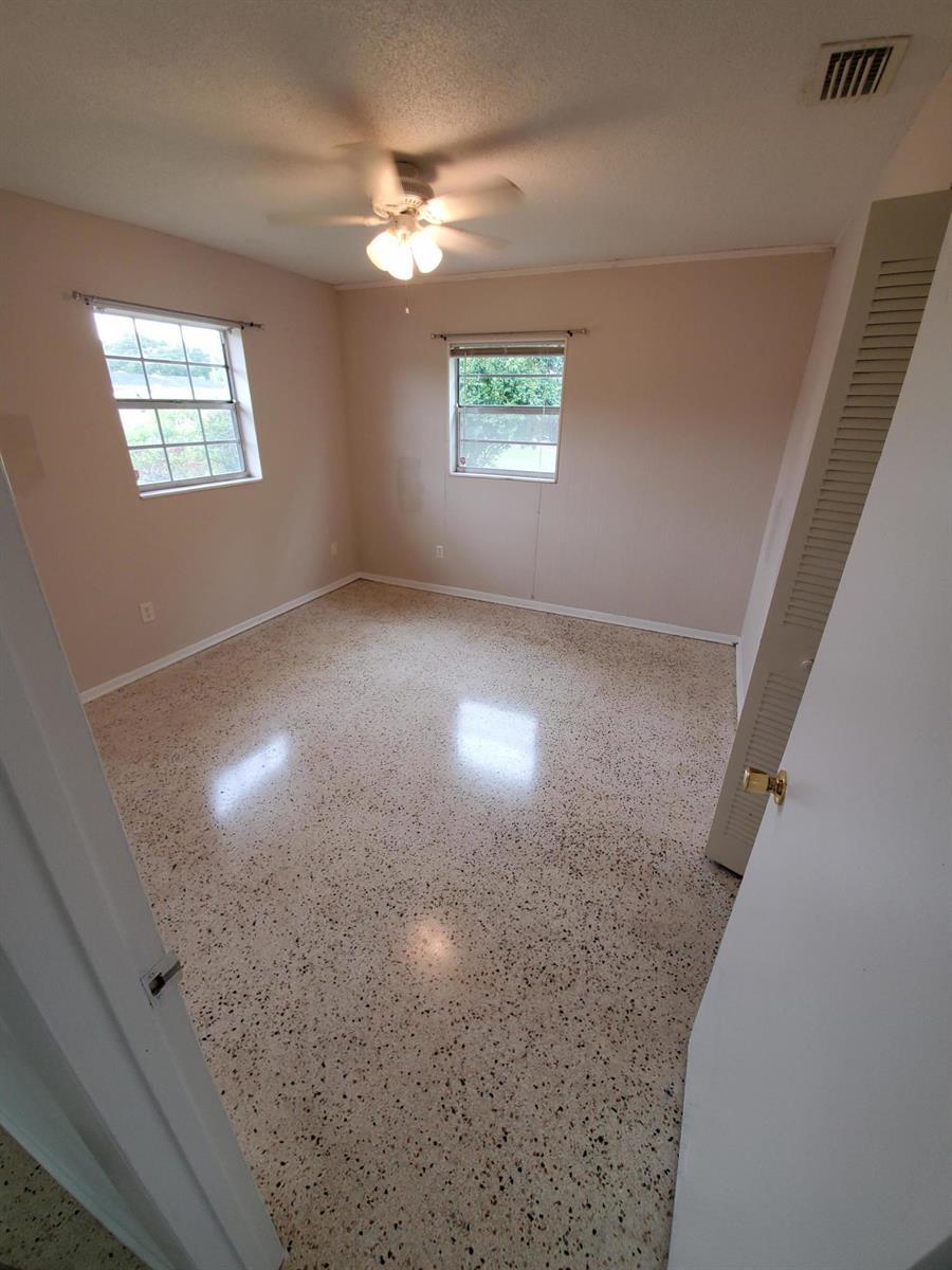 2760 Seneca Avenue, Fort Pierce FL 34946 photo 3