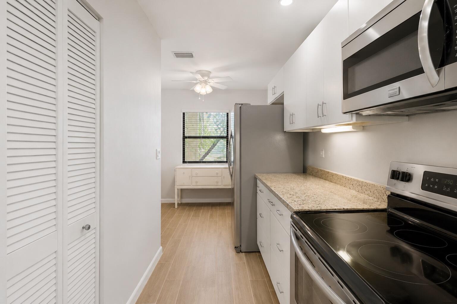 3408 Cypress Trail # 104, West Palm Beach FL 33417 photo 4