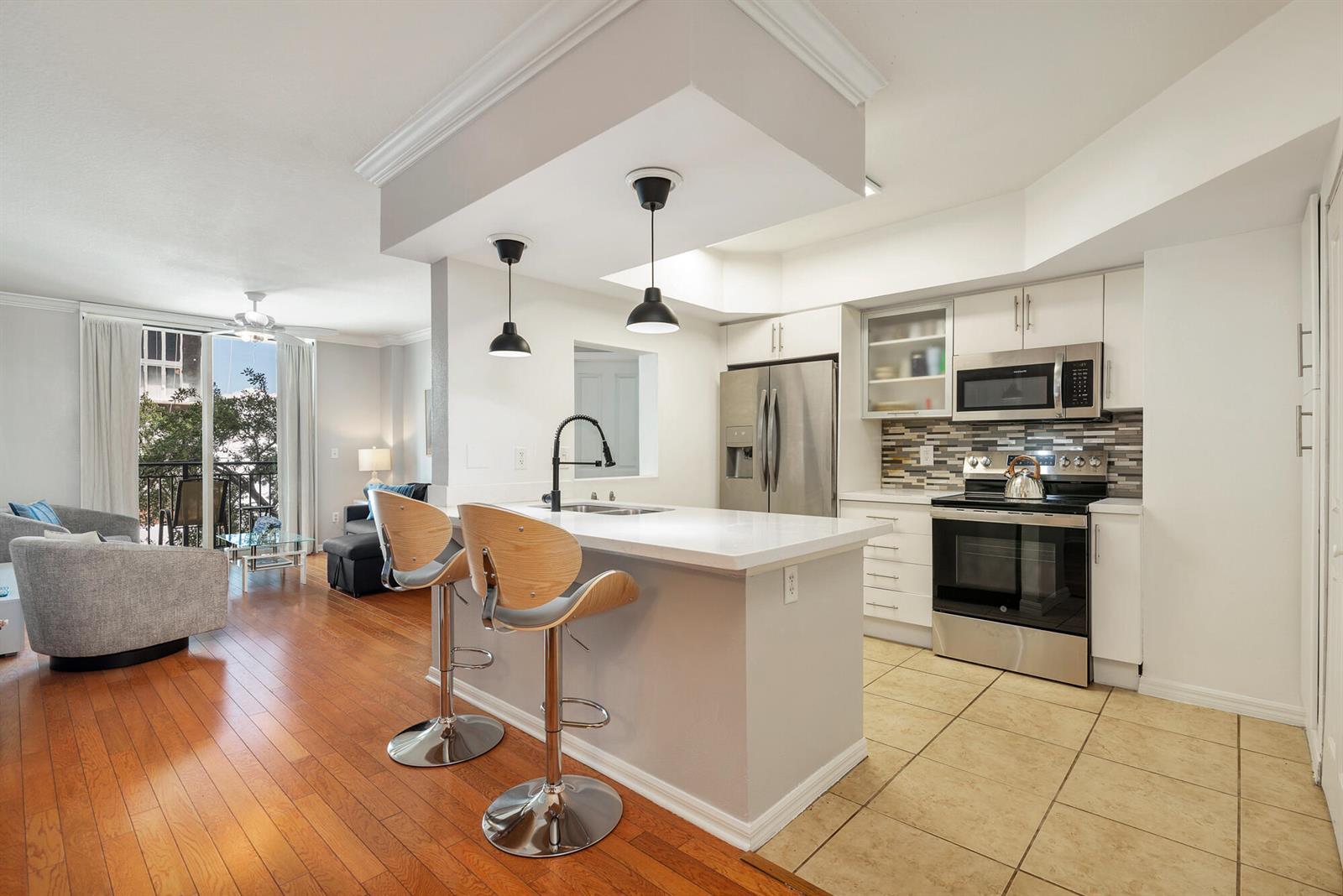 600 S Dixie Highway # 257, West Palm Beach FL 33401 photo 2