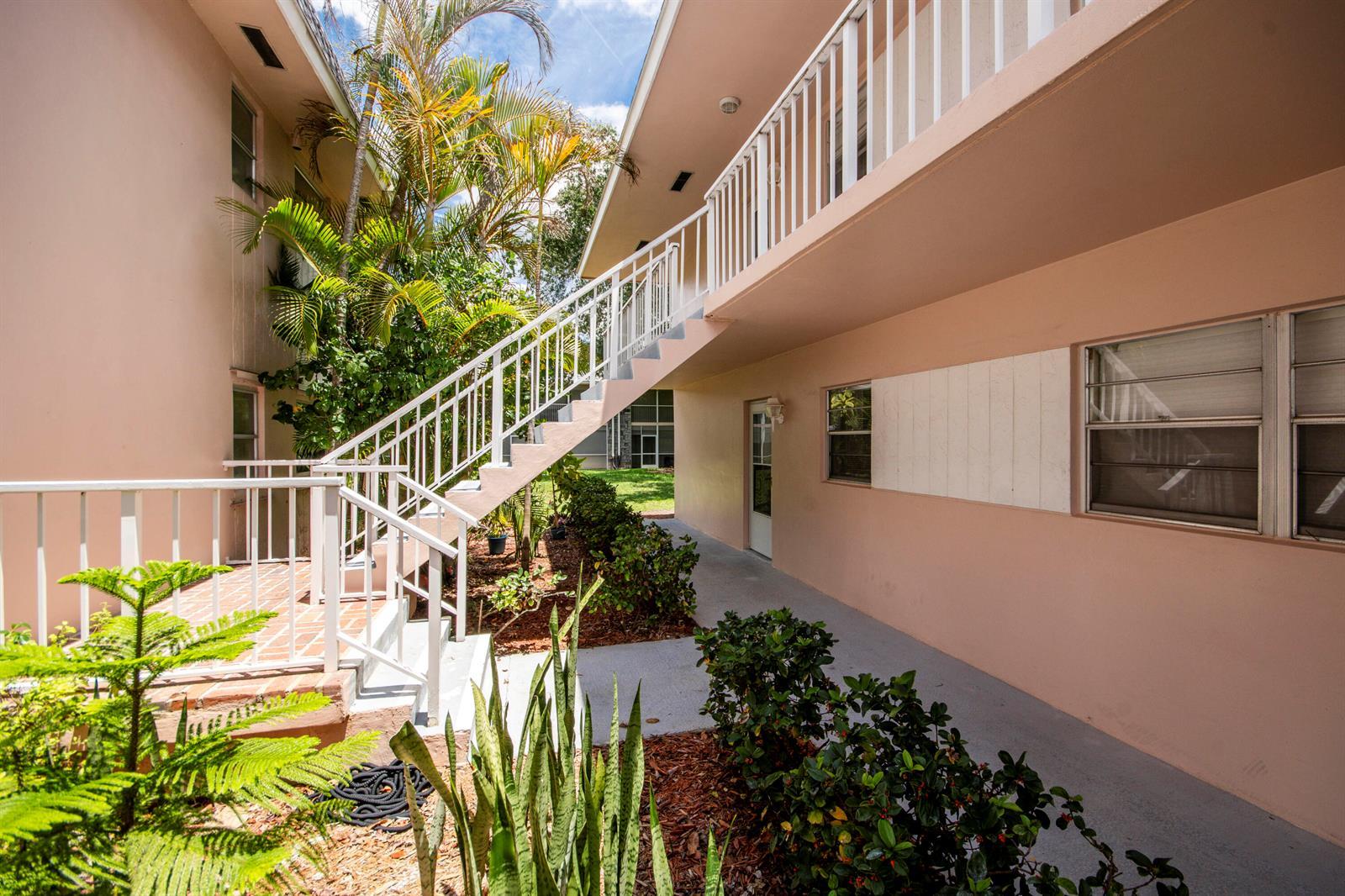 18081 SE Country Club Drive # 151, Jupiter FL 33469