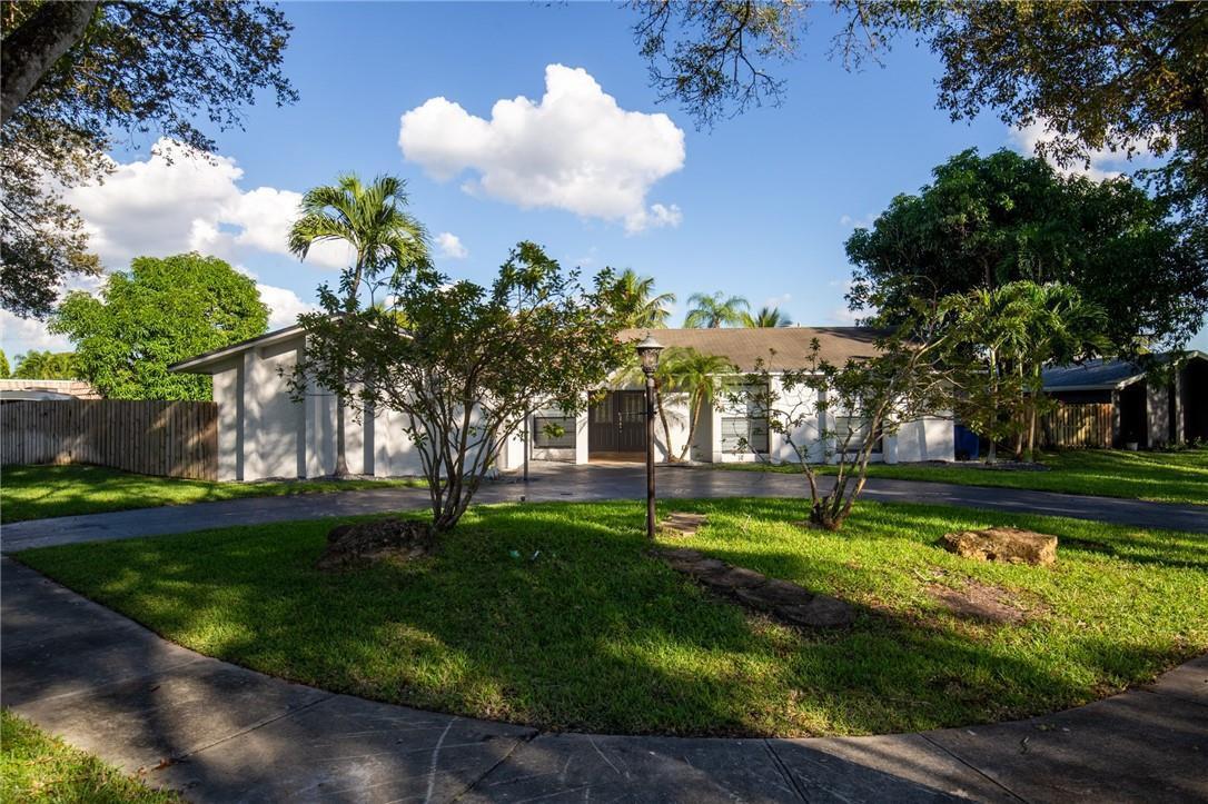 5100 SW 104th Avenue, Cooper City FL 33328 photo 2
