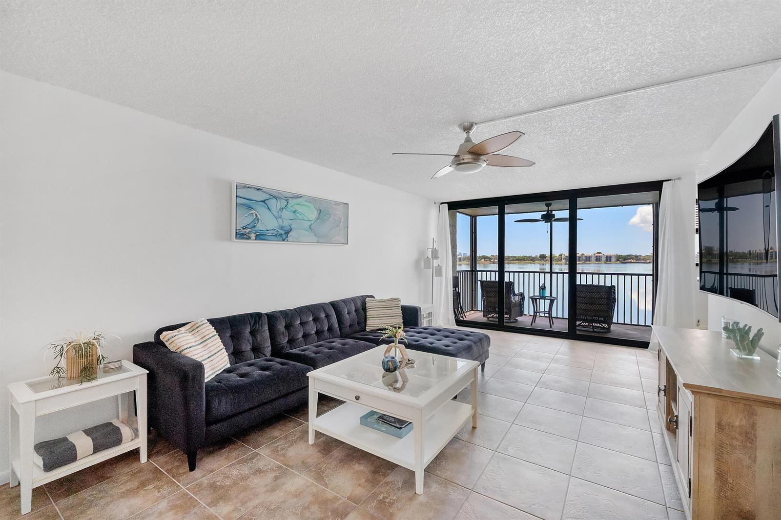 106 Lake Emerald Drive # 308, Oakland Park FL 33309 photo 2