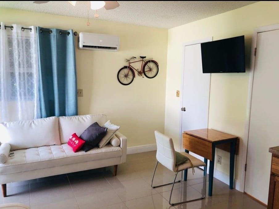 1607 NE 15th Avenue # 3, Fort Lauderdale FL 33305 photo 3