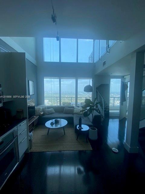 60 SW 13th St # 4611, Miami FL 33130 photo 2