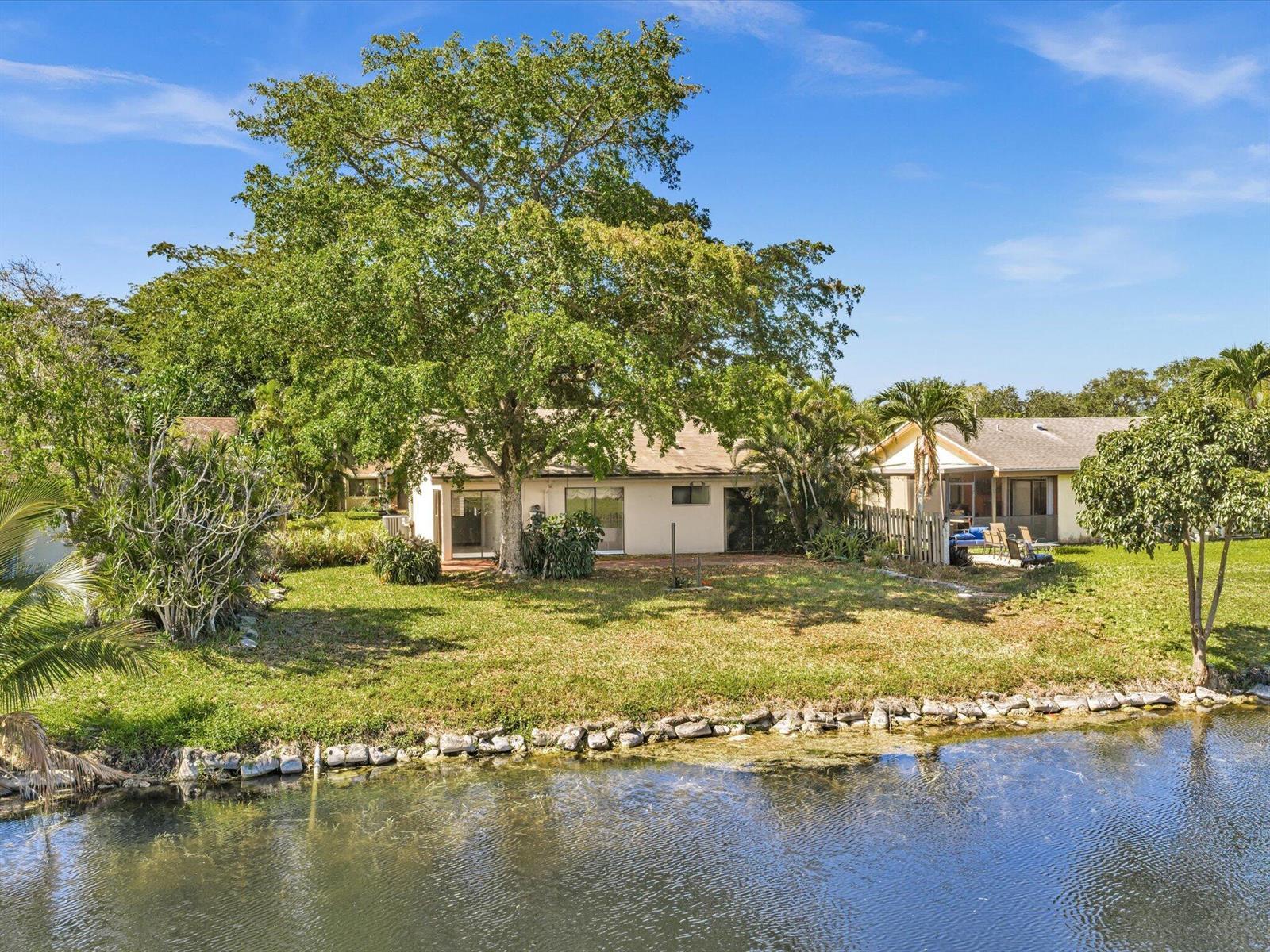 8949 NW 9th Place, Plantation FL 33324 photo 4