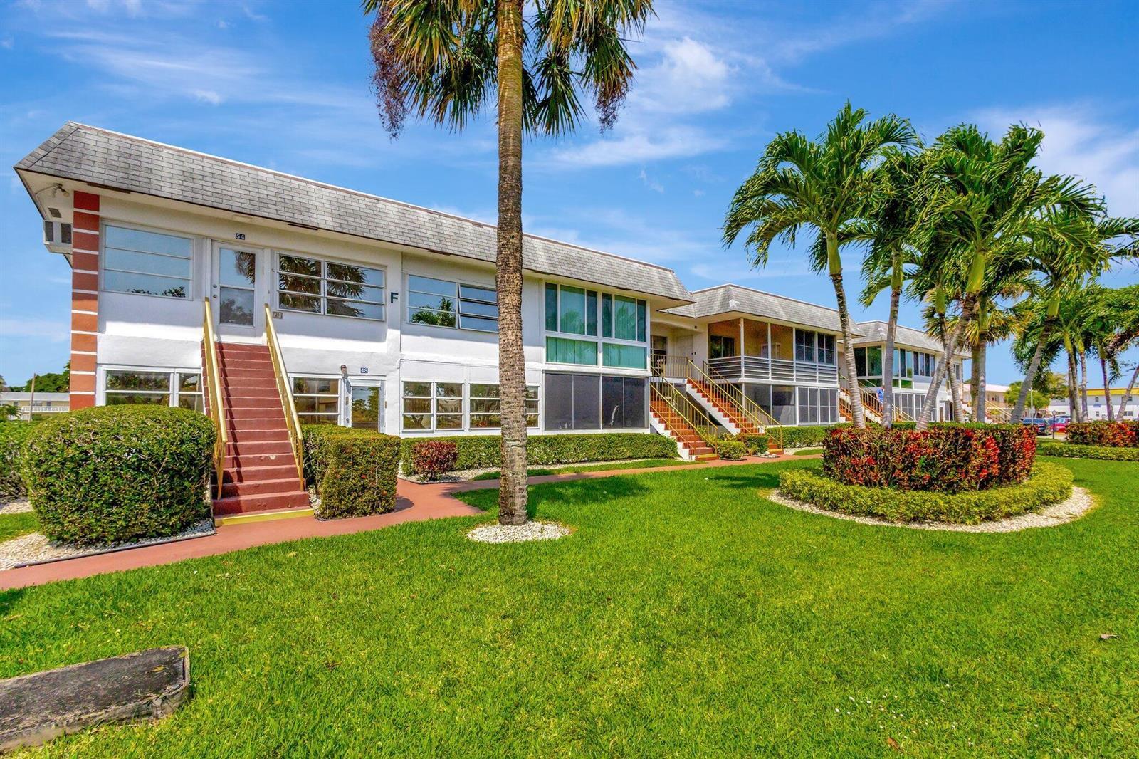 52 Plymouth F, West Palm Beach FL 33417
