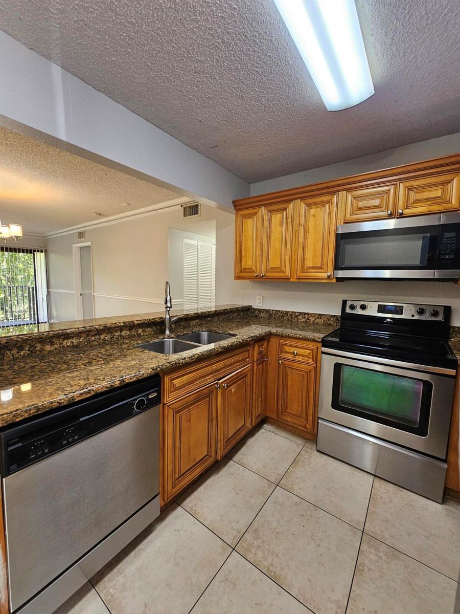 1701 Balfour Point Drive # G, West Palm Beach FL 33411 photo 5