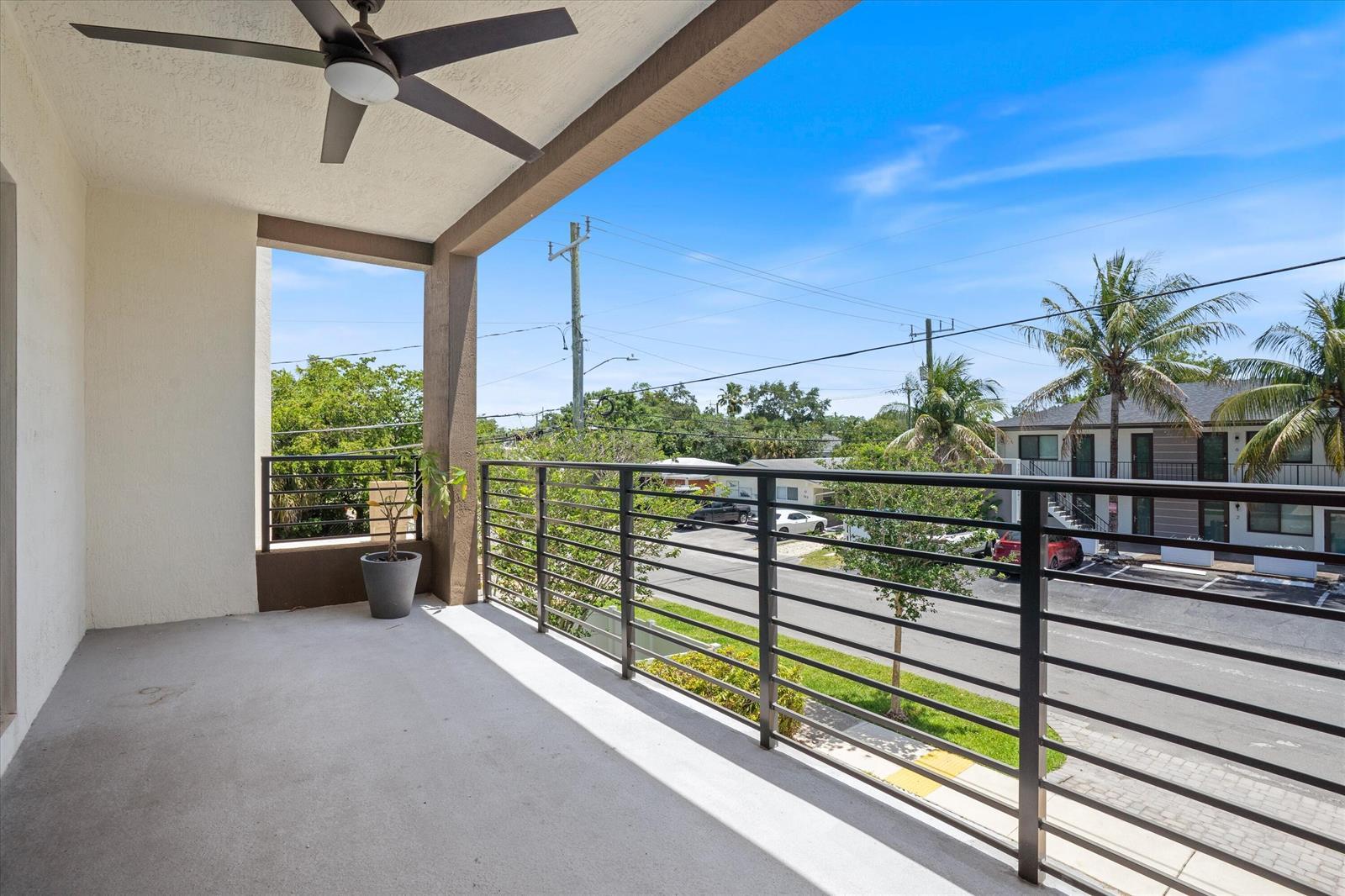 341 SW 16th Court, Fort Lauderdale FL 33315 photo 5