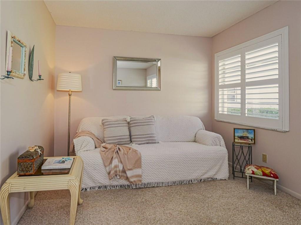 21 Pine Arbor Lane # 104, Vero Beach FL 32962 photo 5