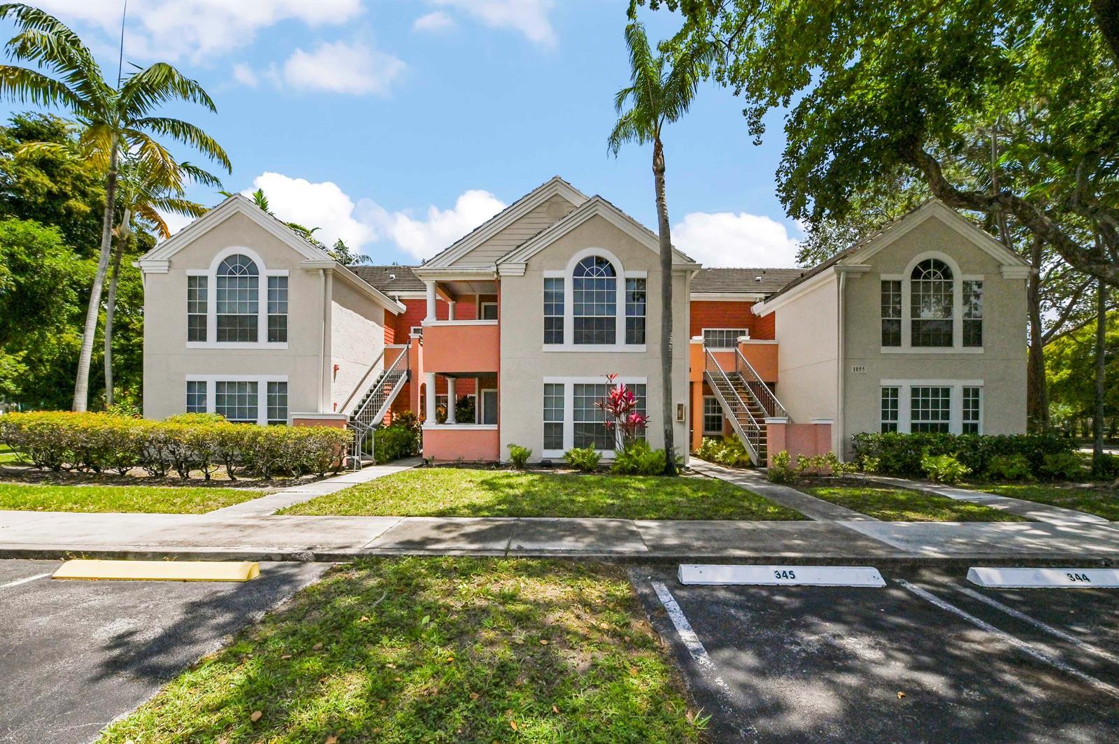 1055 Crystal Way # A, Delray Beach FL 33444 photo 2
