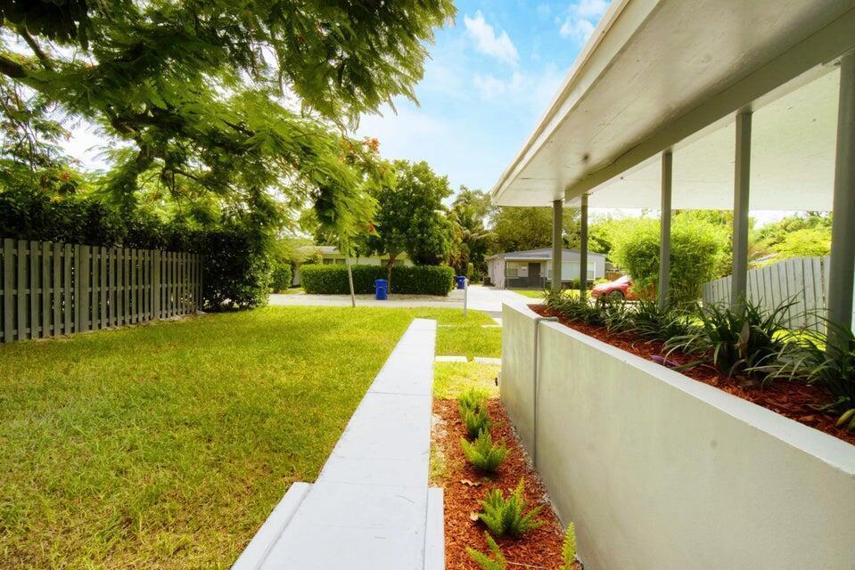 1117 NW 7th Terrace, Fort Lauderdale FL 33311 photo 4