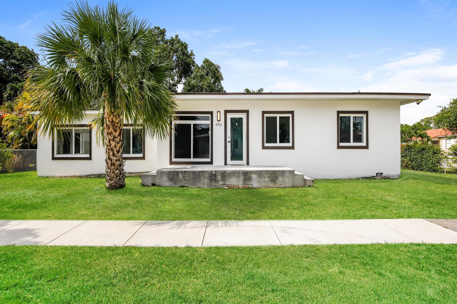 4701 SW 7th Street, Miami FL 33134 photo 4