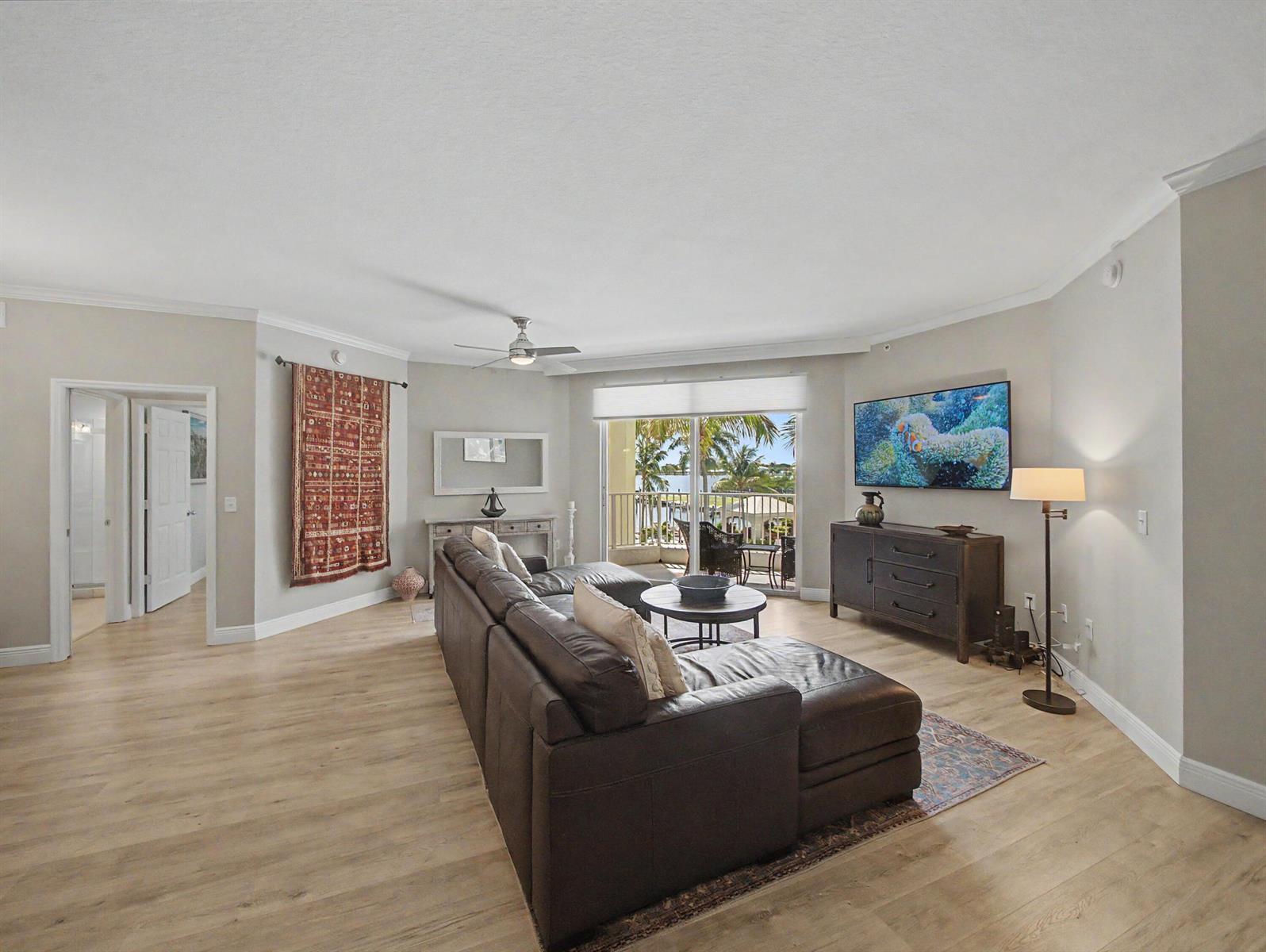 806 E Windward Way Unit 308, Lantana FL 33462 photo 3