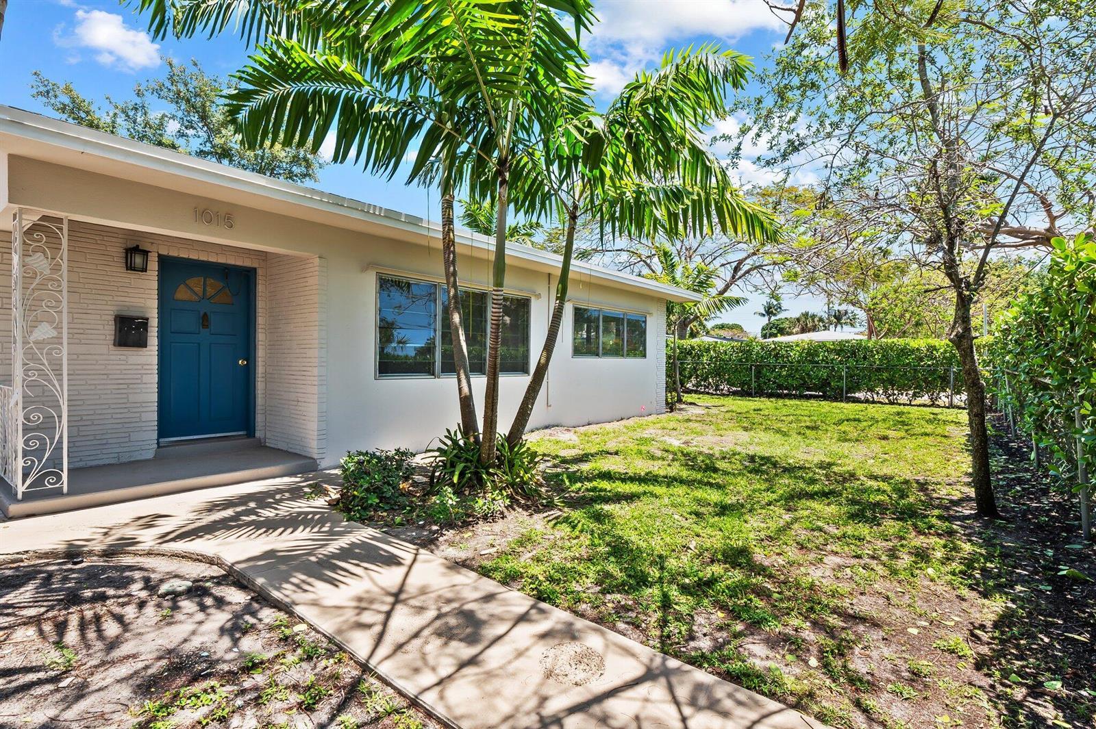 1015 NE 12th Street, Fort Lauderdale FL 33304