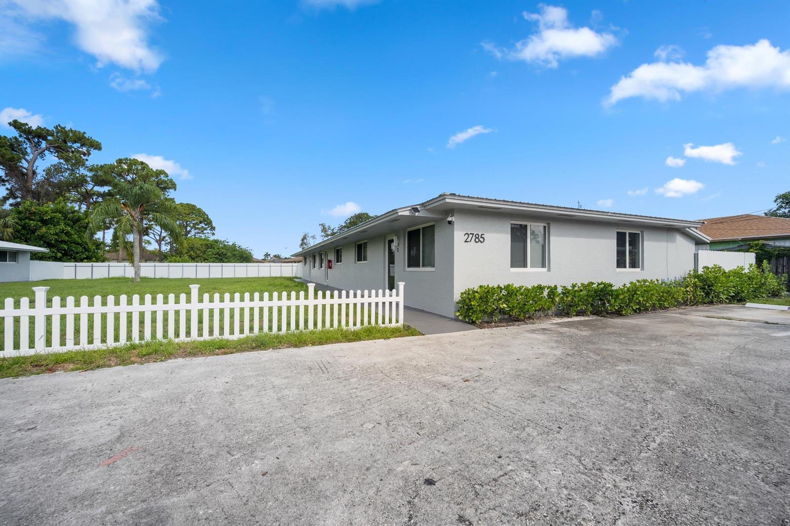 2785 N Reo Lane N # 2, Palm Springs FL 33461 photo 3