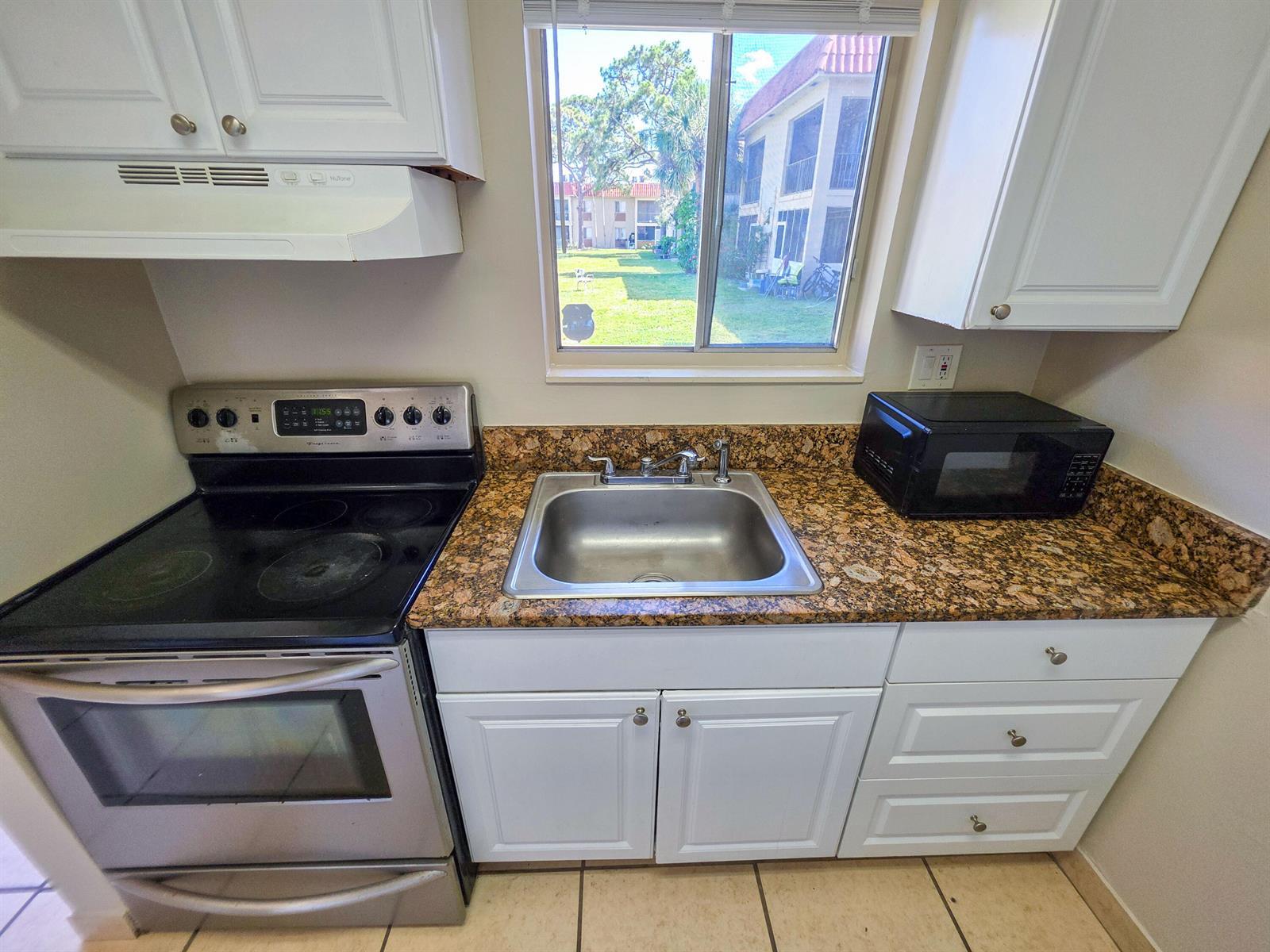 6100 Forest Hill Boulevard # 109, West Palm Beach FL 33415 photo 2