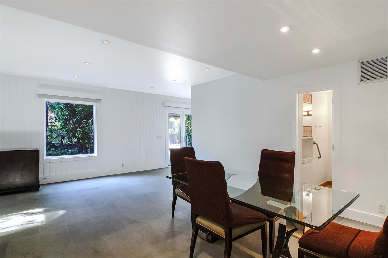 222 Park Avenue, Palm Beach FL 33480 photo 4