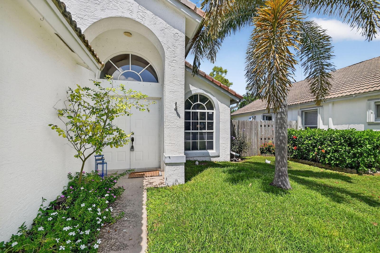 1891 Oak Berry Circle, Wellington FL 33414 photo 4