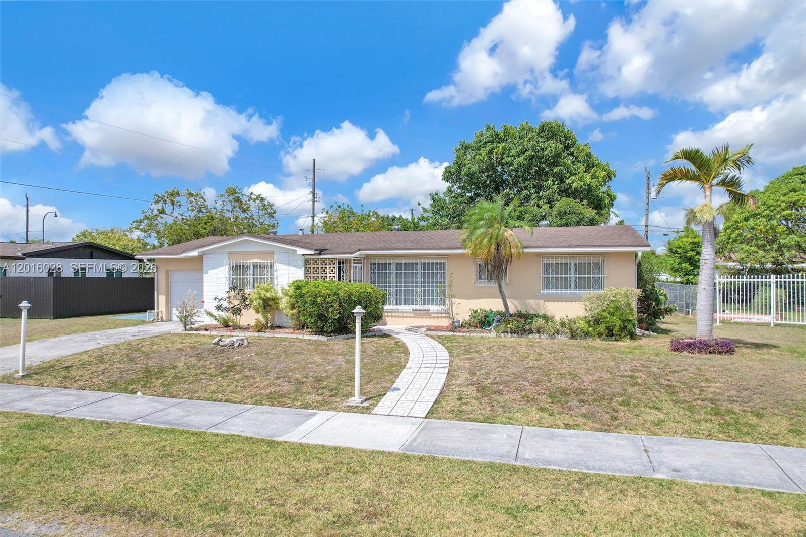 10565 SW 156th Ln, Miami FL 33157 photo 2