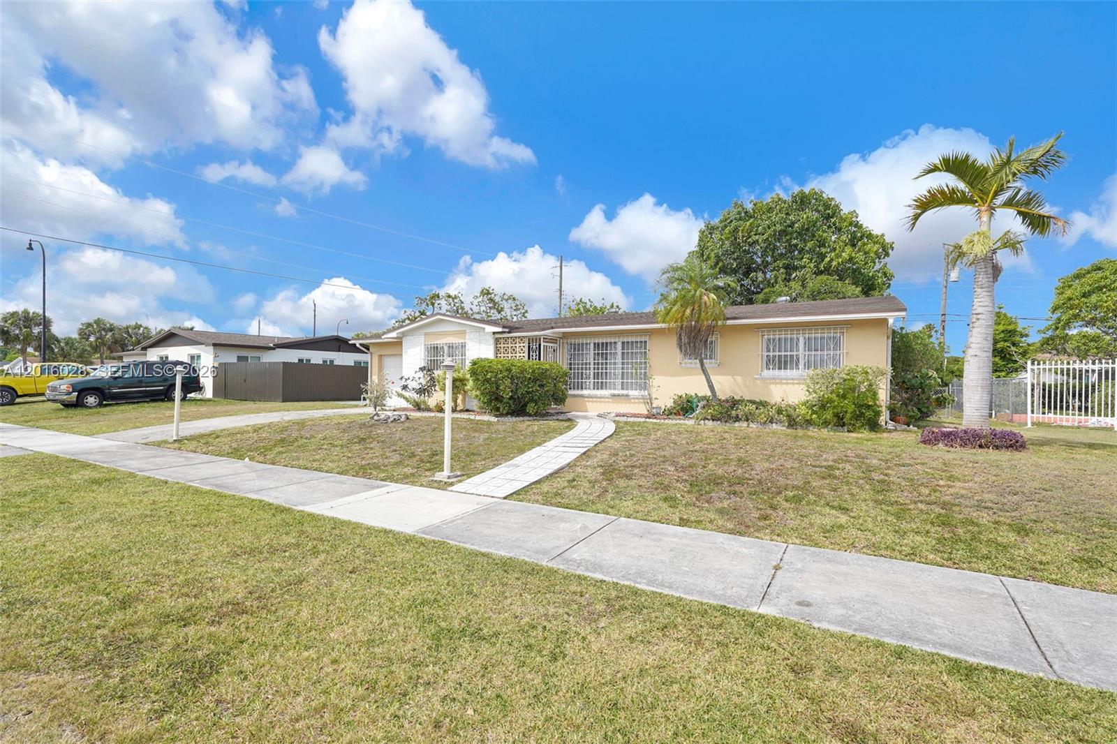 10565 SW 156th Ln, Miami FL 33157 photo 3