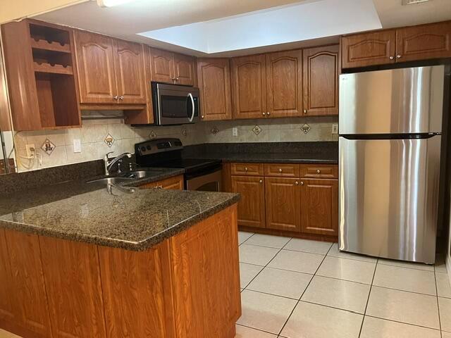 54 Matador Lane, Davie FL 33324 photo 2