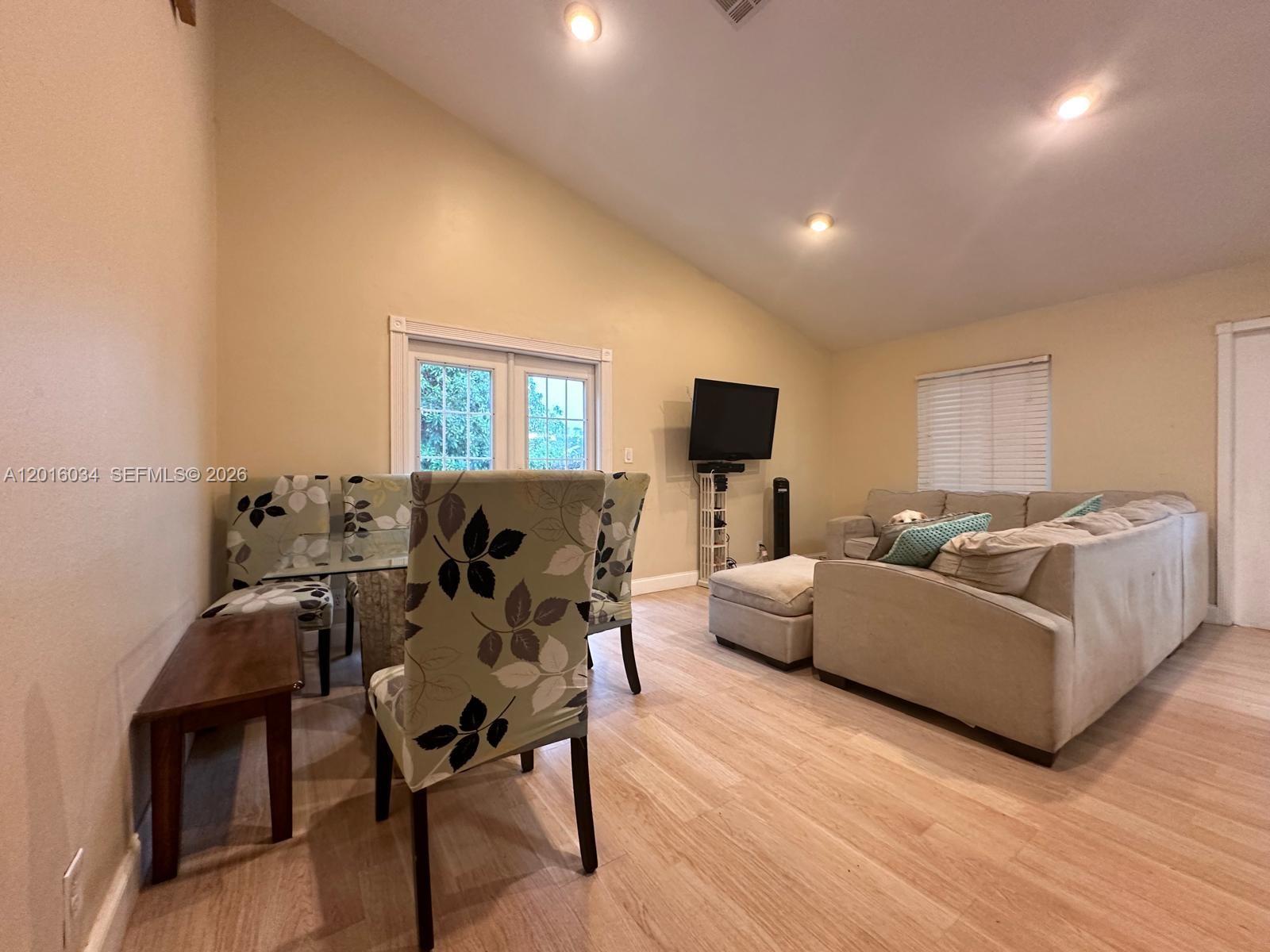 11143 E Model Cir E, Boca Raton FL 33428 photo 3