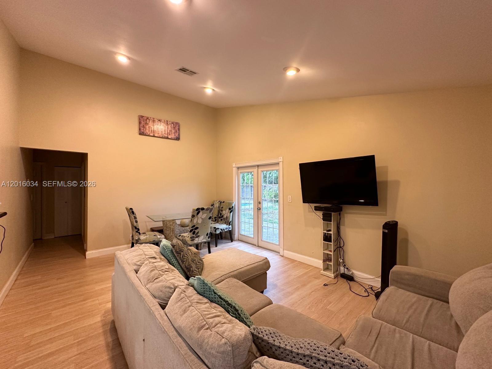 11143 E Model Cir E, Boca Raton FL 33428 photo 4